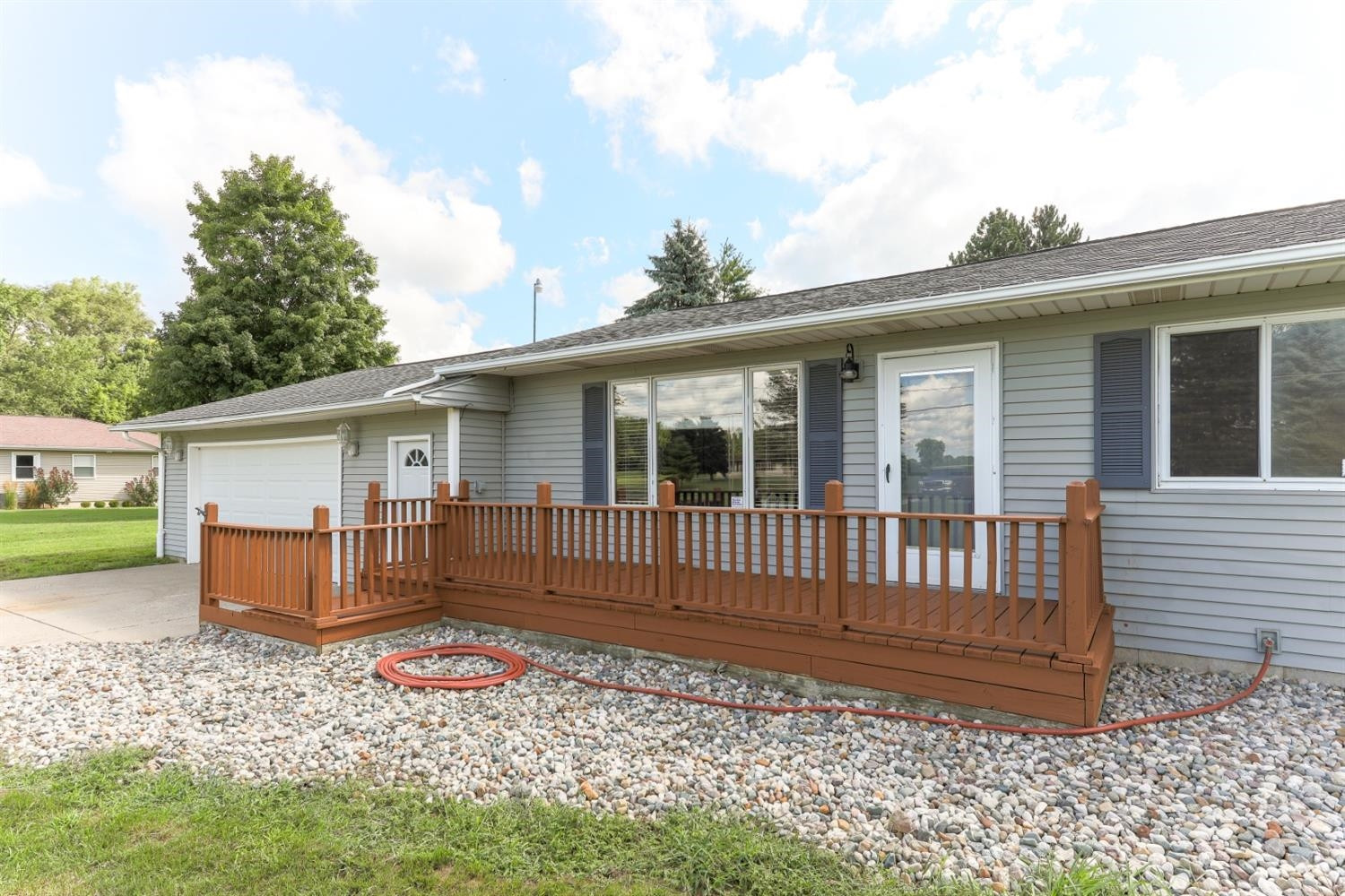 6316 Johnson Road Flushing, MI 48433 - Photo 4 of 42 Photo 4