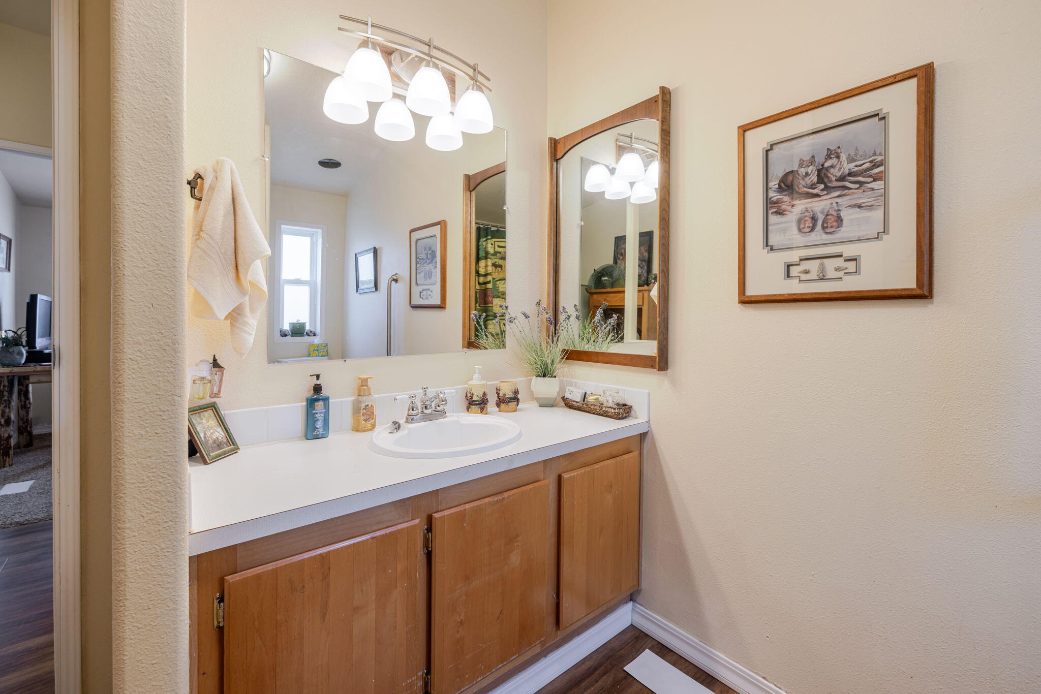 21070 Robin Avenue Bend, OR 97703 - Photo 35 of 62 29-web-or-mls-21070 Robin Avenue Interio
