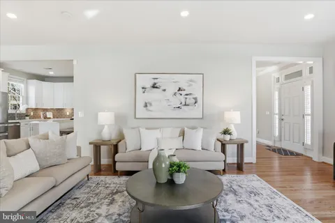 $1,249,000 | 1633 South Taylor Street, Arlington, VA 22204