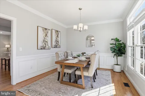 $1,249,000 | 1633 South Taylor Street, Arlington, VA 22204