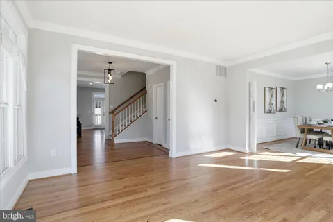 $1,249,000 | 1633 South Taylor Street, Arlington, VA 22204