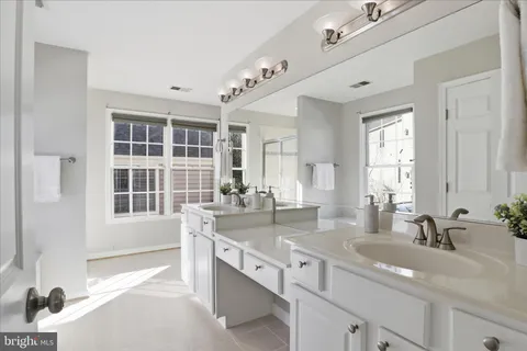 $1,249,000 | 1633 South Taylor Street, Arlington, VA 22204