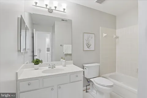 $1,249,000 | 1633 South Taylor Street, Arlington, VA 22204