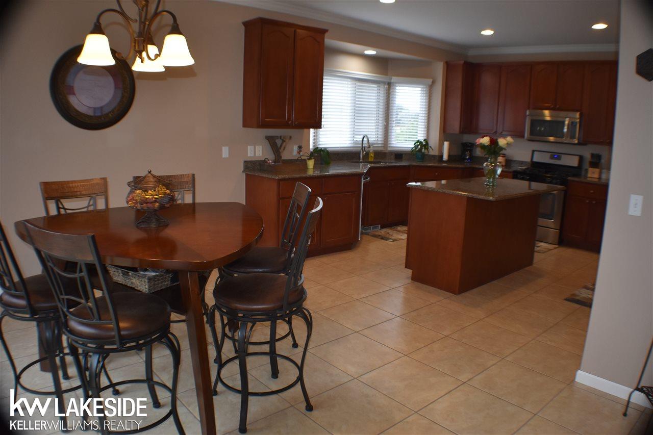 47115 Gloede Road Macomb, MI 48044 - Photo 5 of 49