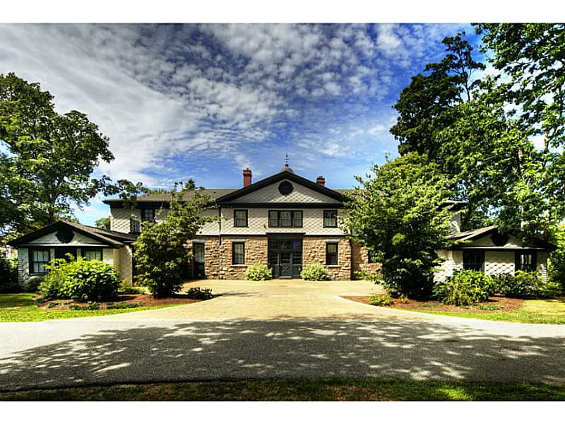 8 Annandale Road, Unit 1 Newport, RI 02840 - Photo 1 of 25 Exterior Front.