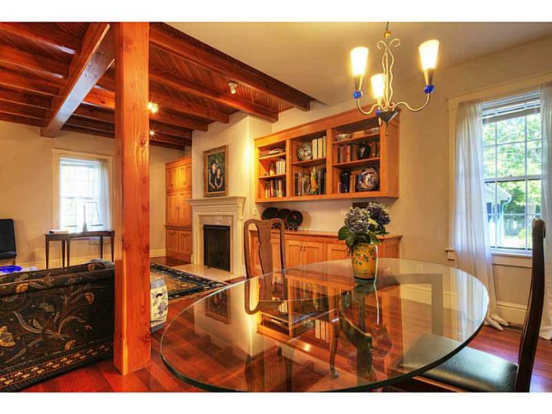 8 Annandale Road, Unit 1 Newport, RI 02840 - Photo 14 of 25 Dining Room.