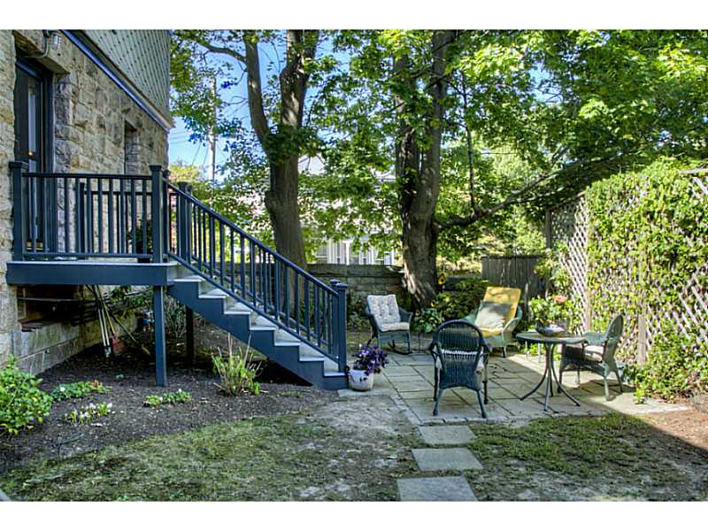 8 Annandale Road, Unit 1 Newport, RI 02840 - Photo 25 of 25 Yard/Garden.