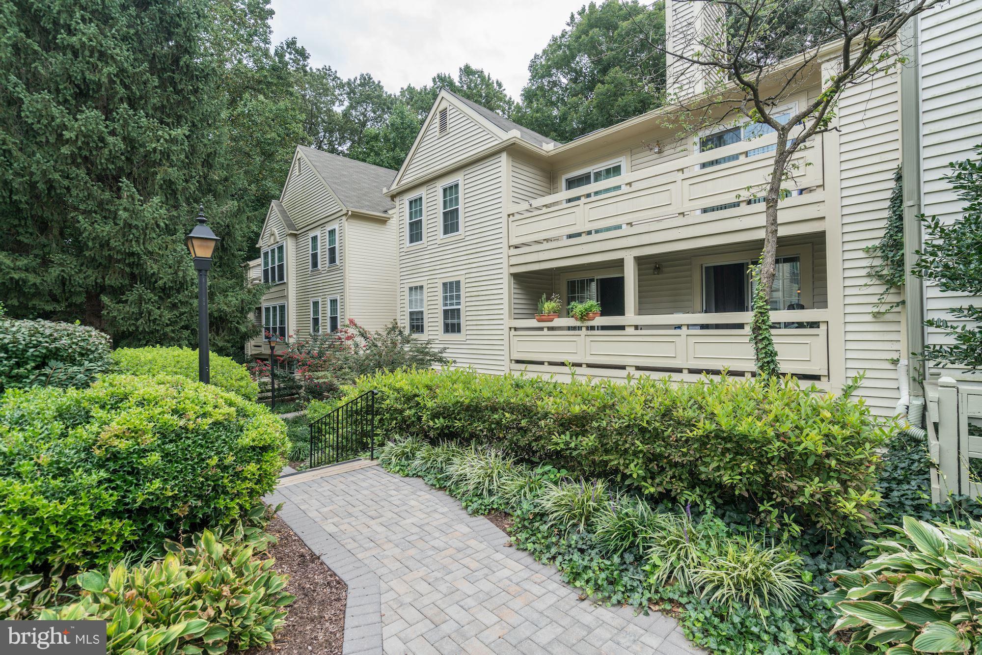 2233 Lovedale Lane, Unit 410A Reston, VA 20191 - Photo 2 of 24 Exterior (Front)