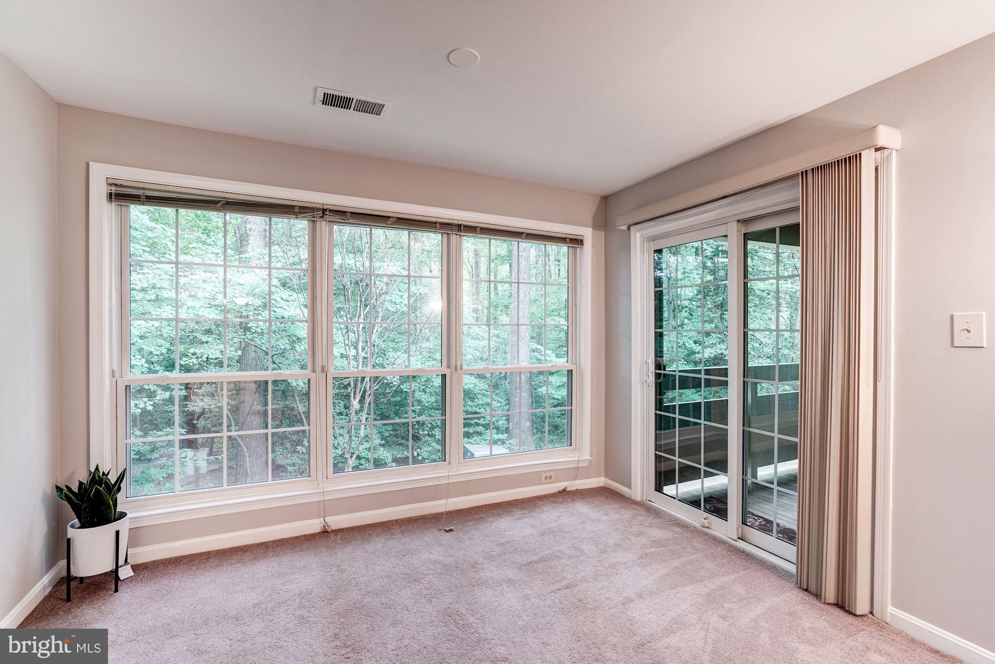 2233 Lovedale Lane, Unit 410A Reston, VA 20191 - Photo 18 of 24 Sunroom/den/office