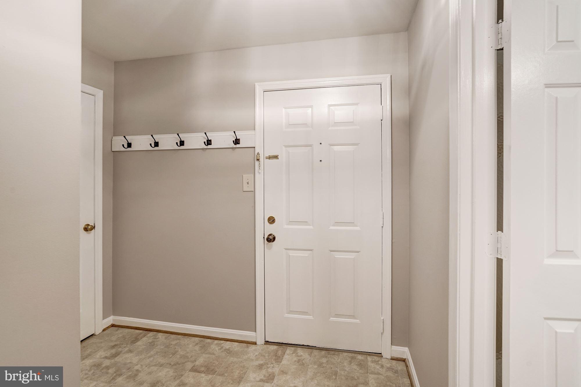 2233 Lovedale Lane, Unit 410A Reston, VA 20191 - Photo 3 of 24 Foyer