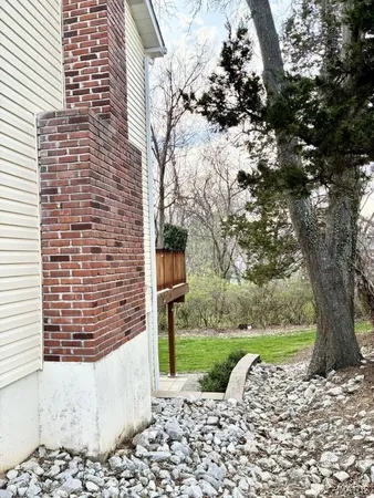 $289,900 | 325 Fox Village Court, Ballwin, MO 63021