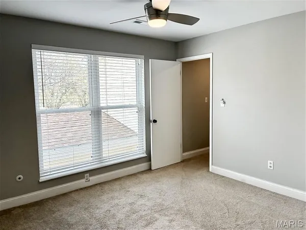 $289,900 | 325 Fox Village Court, Ballwin, MO 63021