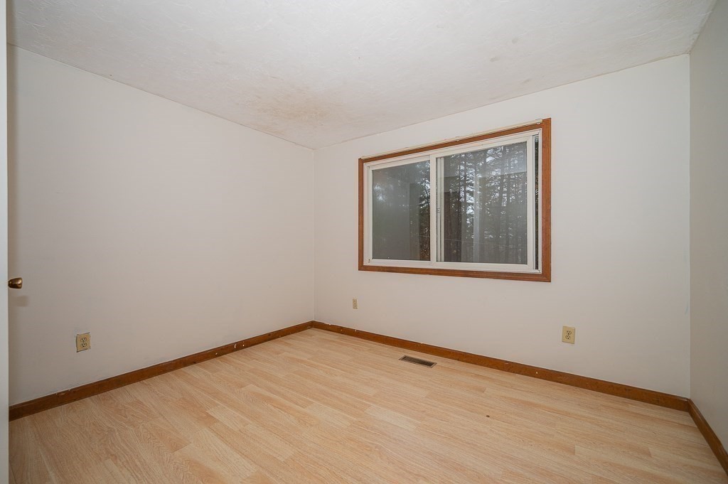 53 Larned Road Oxford, MA 01540 - Photo 20 of 34 Gallery Image 20