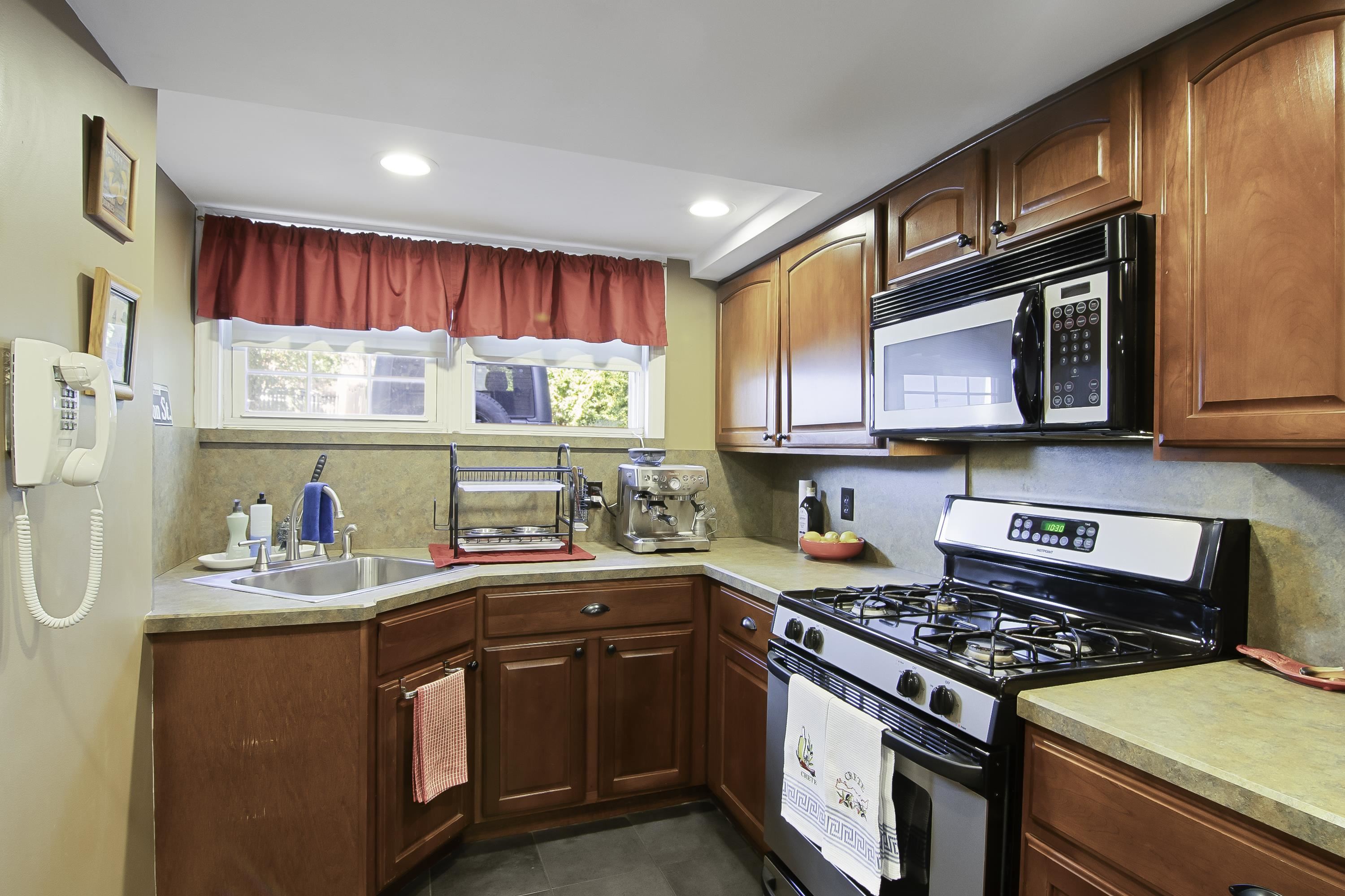 102 Beech Street Kearny, NJ 07032 - Photo 6 of 13