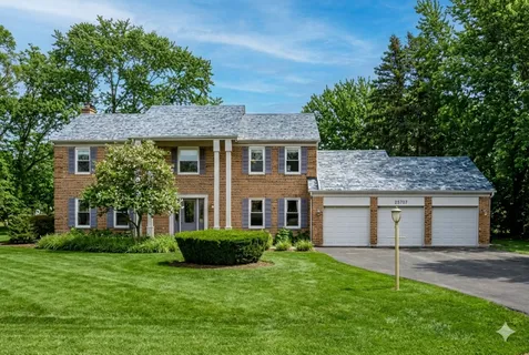 $615,000 | 25707 Eagle Drive, Mundelein, IL 60060