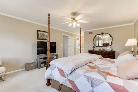 $615,000 | 25707 Eagle Drive, Mundelein, IL 60060