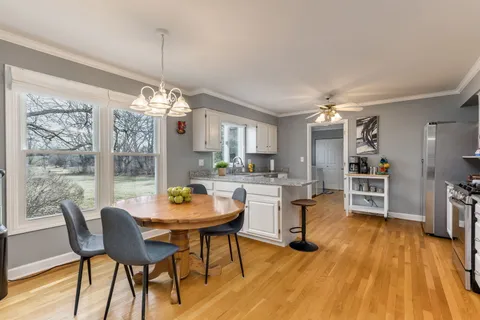 $615,000 | 25707 Eagle Drive, Mundelein, IL 60060