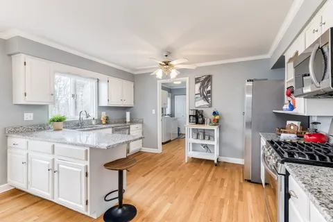 $615,000 | 25707 Eagle Drive, Mundelein, IL 60060