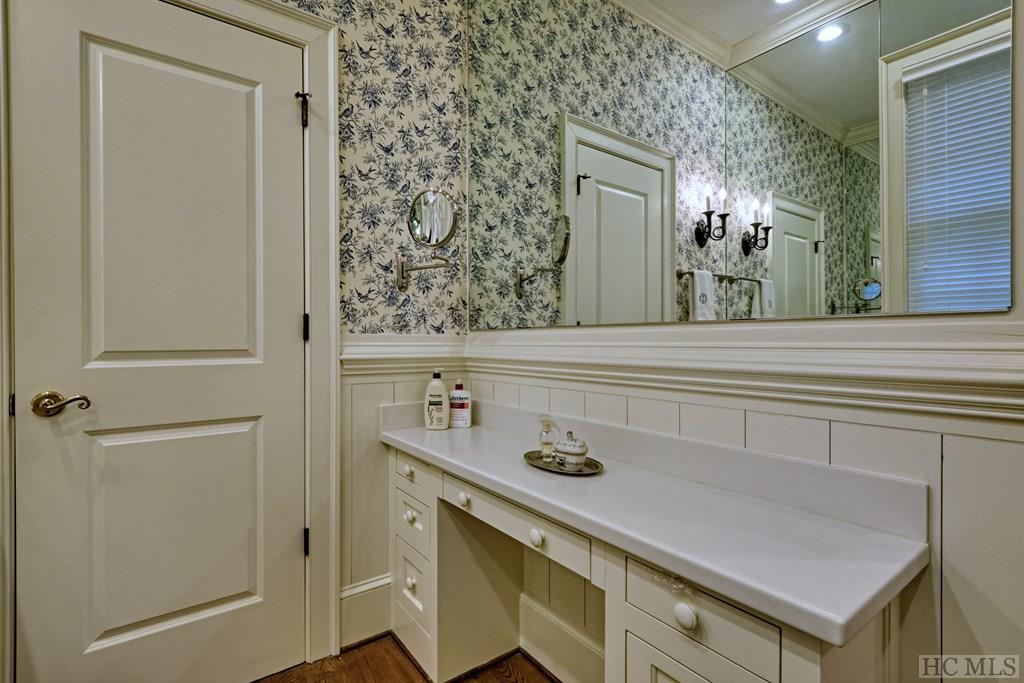 309 Upper Lake Road Highlands, NC 28741 - Photo 20 of 30 Gallery Image 20