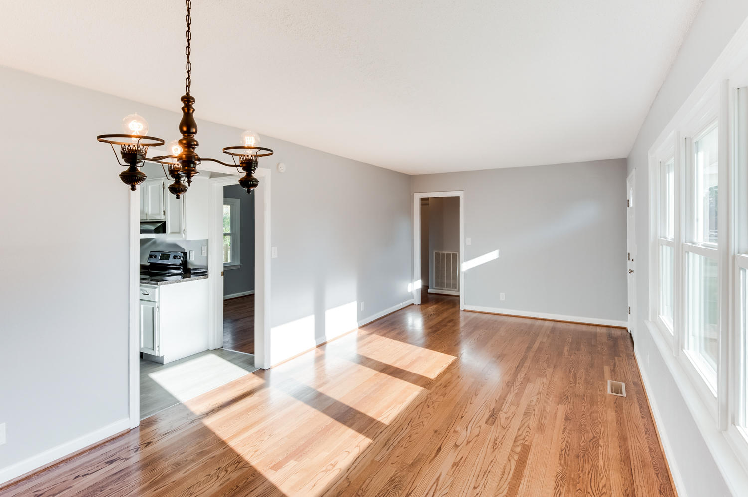 1057 Lansdell Road Chattanooga, TN 37412 - Photo 9 of 25 1057_Lansdell_Rd_12
