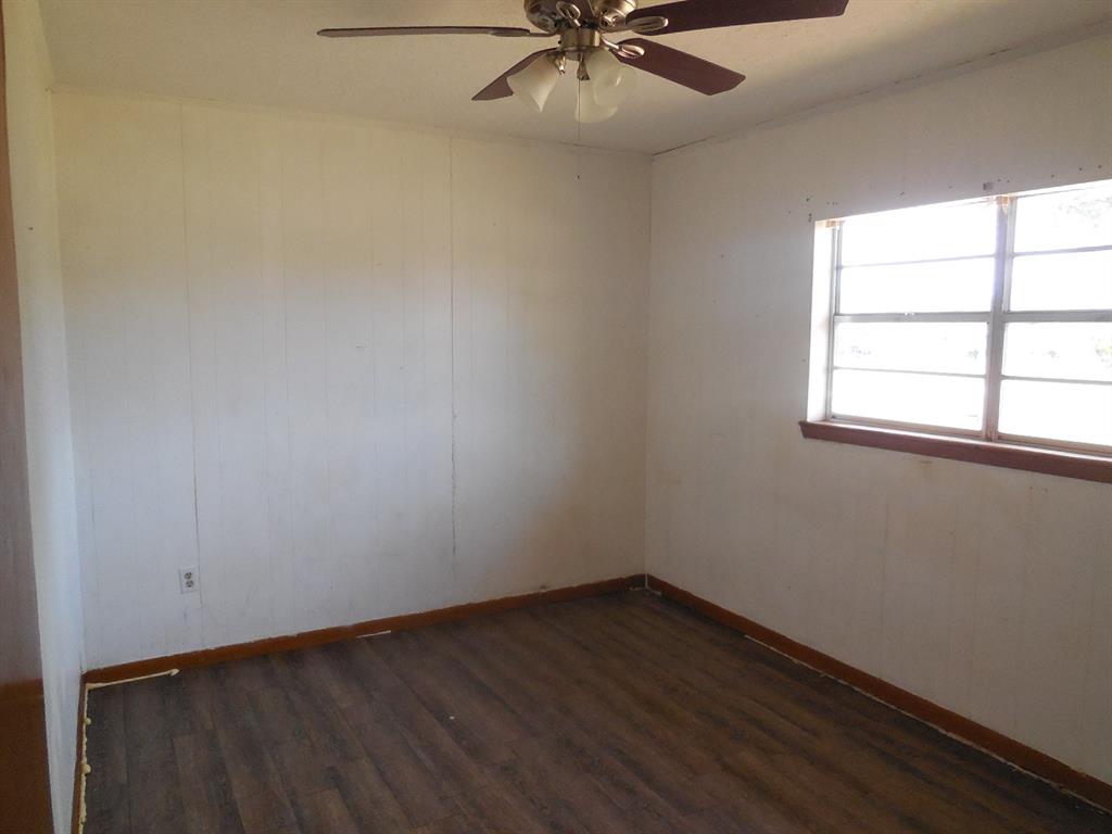 502 Travis Street Ranger, TX 76470 - Photo 11 of 15 Gallery Image 11