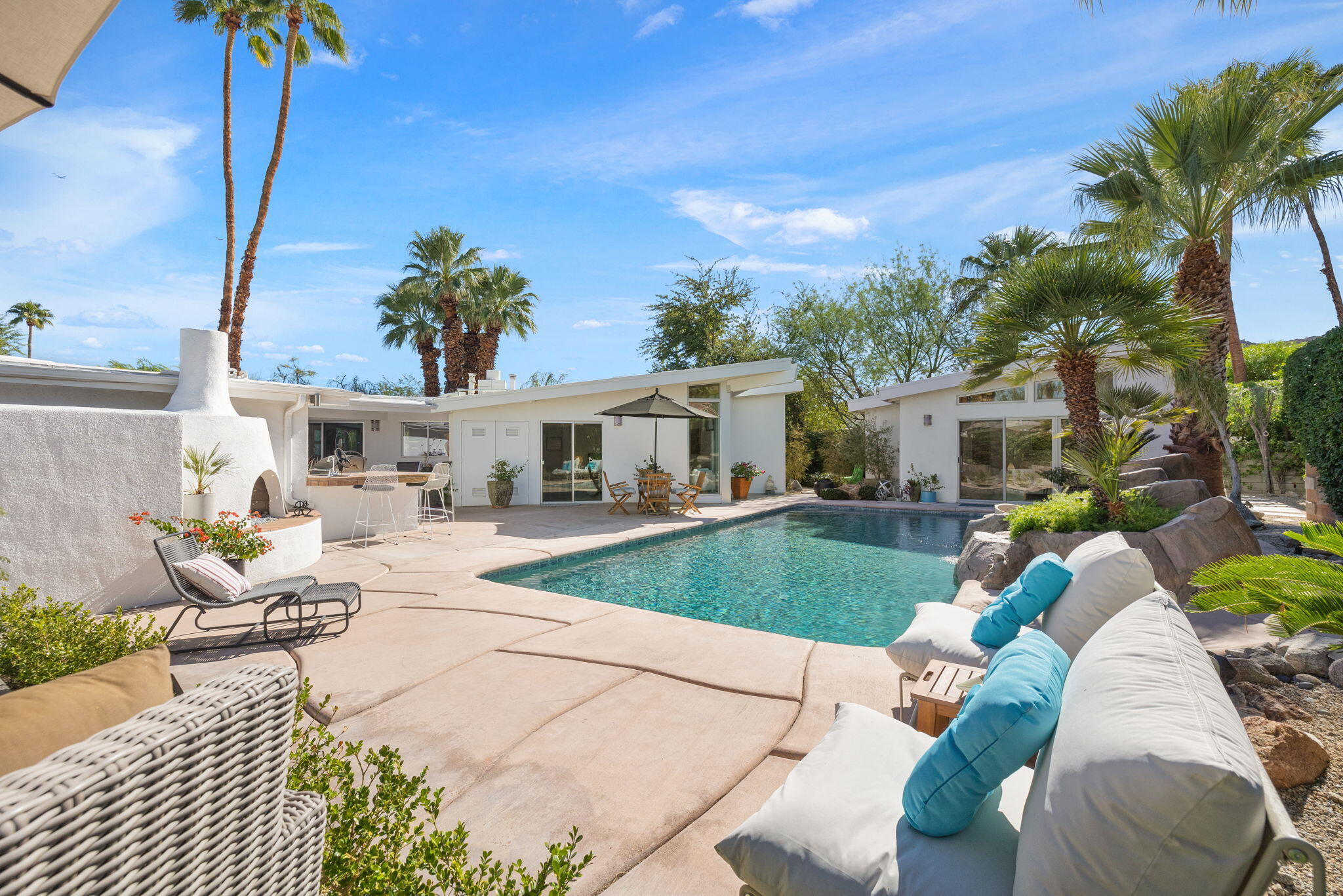 71653 Mirage Road Rancho Mirage, CA 92270 - Photo 14 of 64 68-web-or-mls-8M4A7372