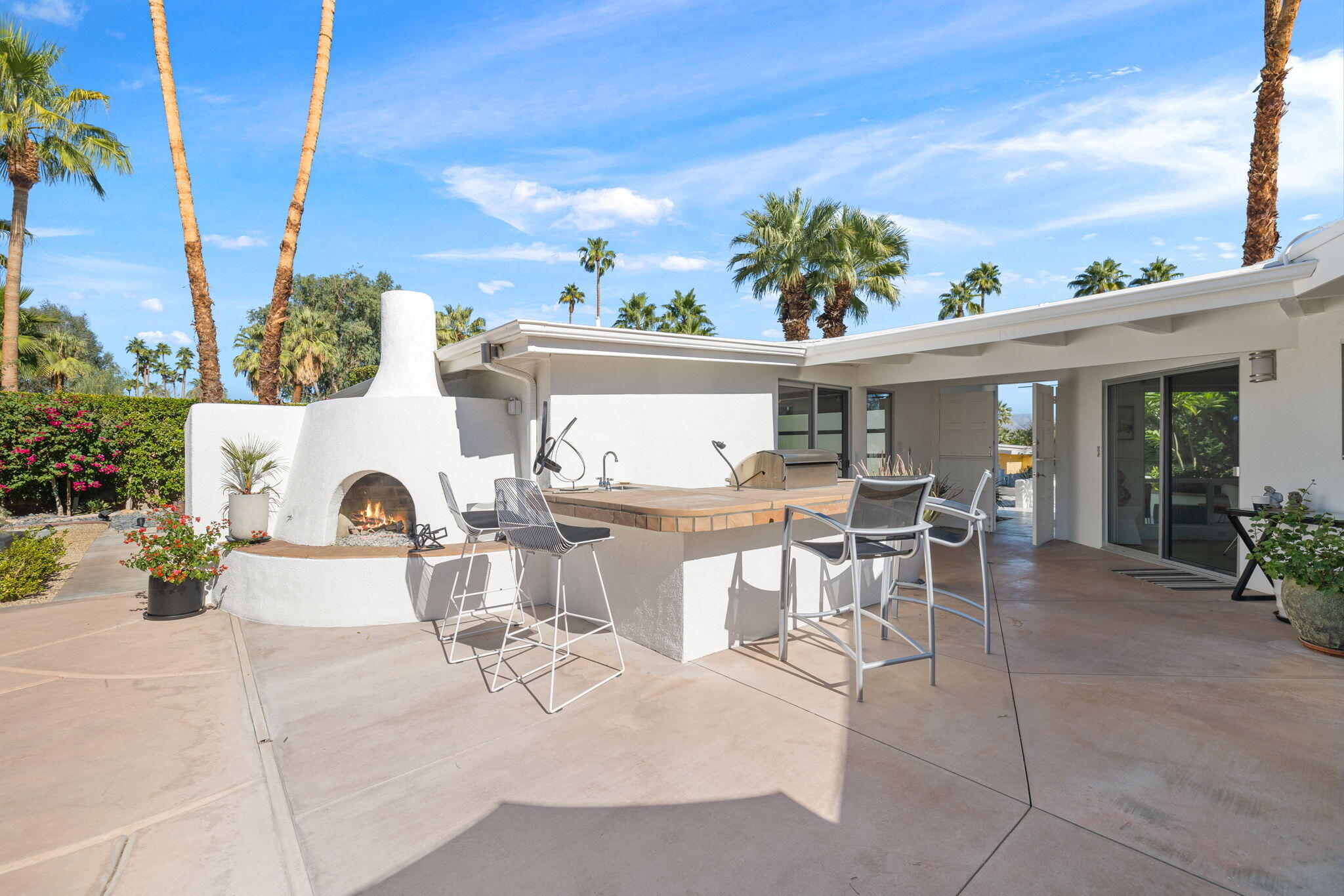 71653 Mirage Road Rancho Mirage, CA 92270 - Photo 17 of 64 75-web-or-mls-8M4A7332