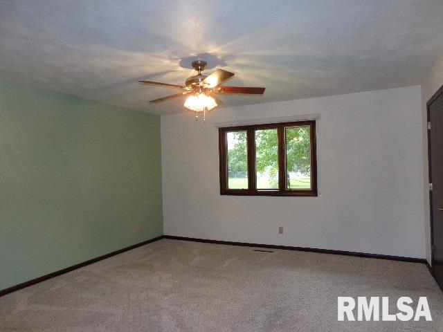 121 Locust Street Bennett, IA 52721 - Photo 14 of 20 Gallery Image 14