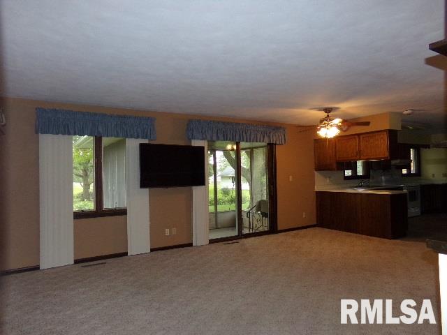 121 Locust Street Bennett, IA 52721 - Photo 4 of 20 Gallery Image 4
