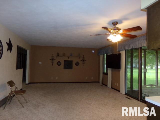 121 Locust Street Bennett, IA 52721 - Photo 9 of 20 Gallery Image 9
