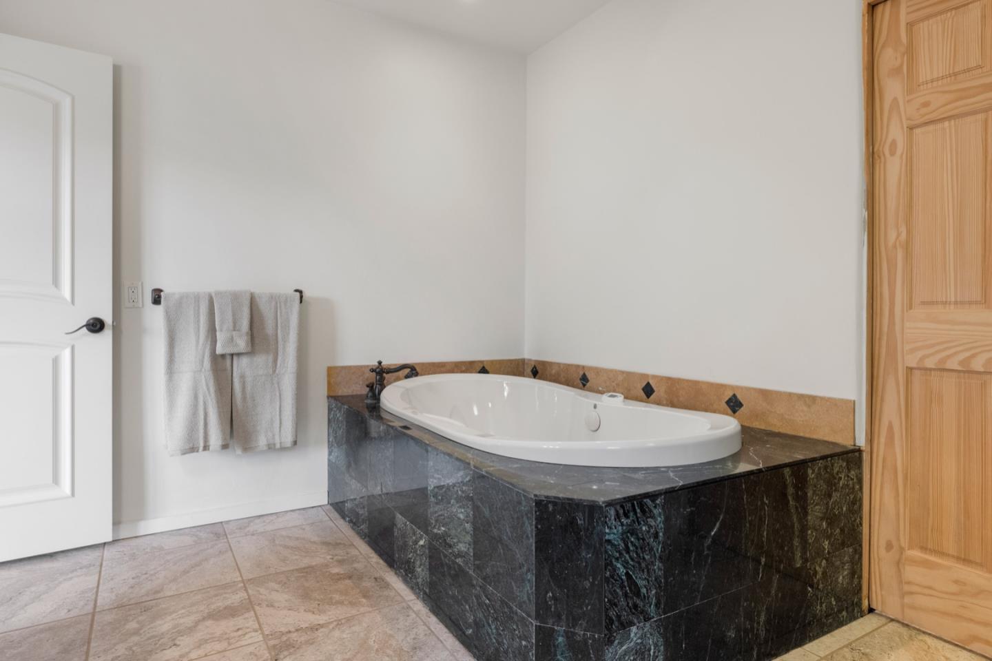 22125 Parrott Ranch Road Carmel Valley, CA 93924 - Photo 38 of 62 Gallery Image 38