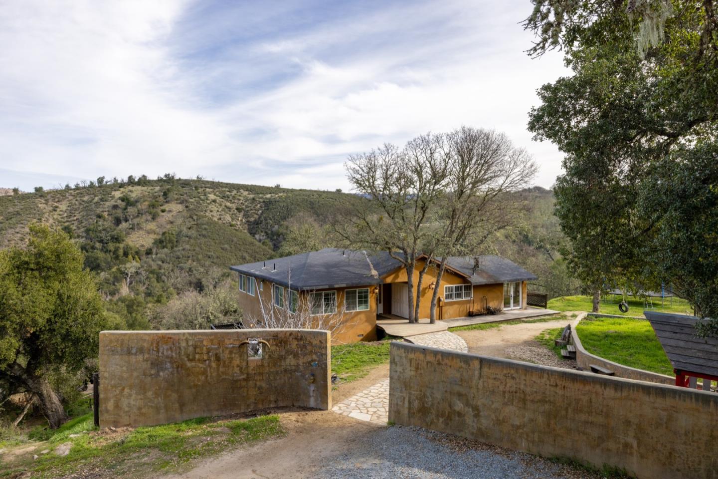 22125 Parrott Ranch Road Carmel Valley, CA 93924 - Photo 4 of 62 Gallery Image 4