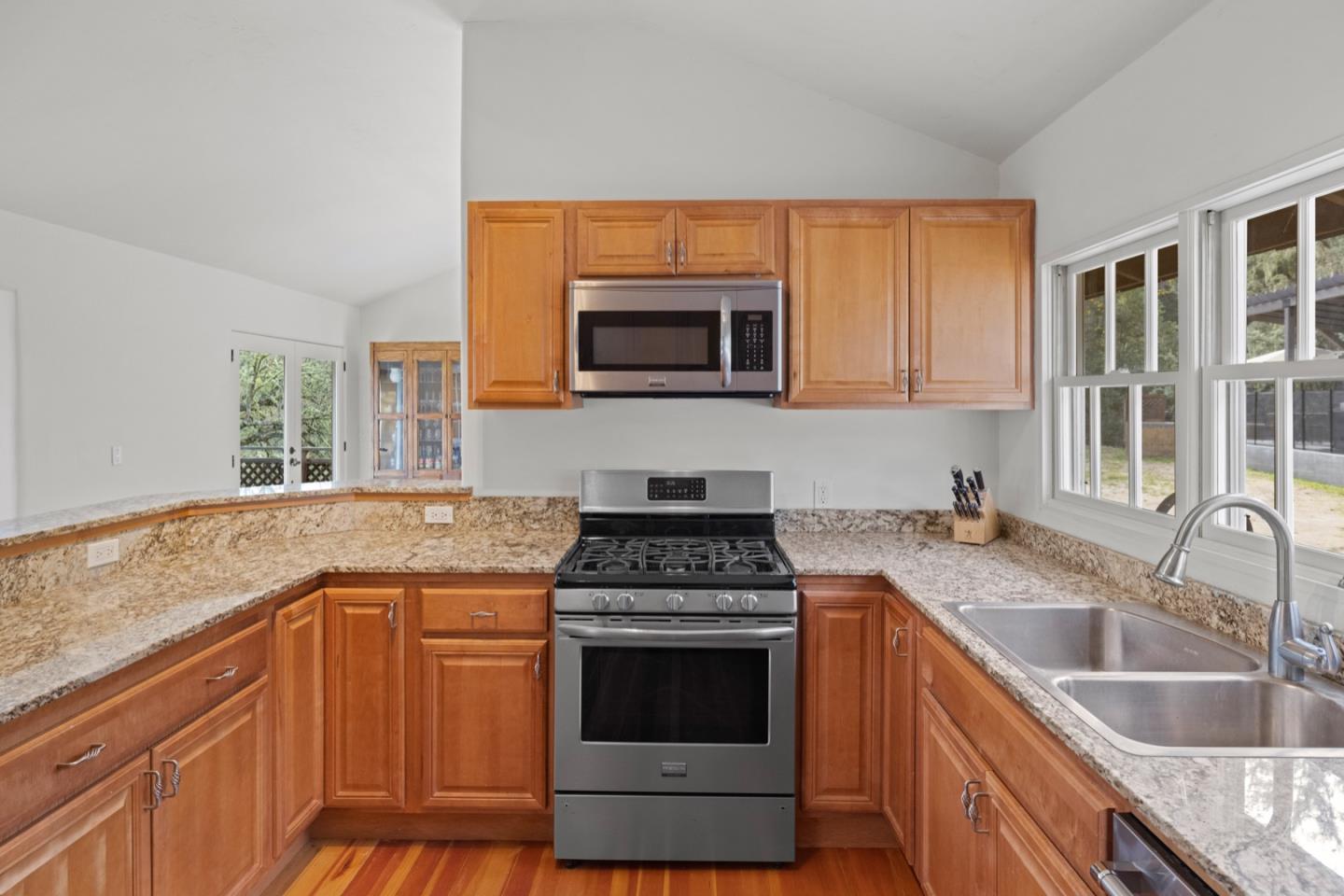 22125 Parrott Ranch Road Carmel Valley, CA 93924 - Photo 7 of 62 Gallery Image 7