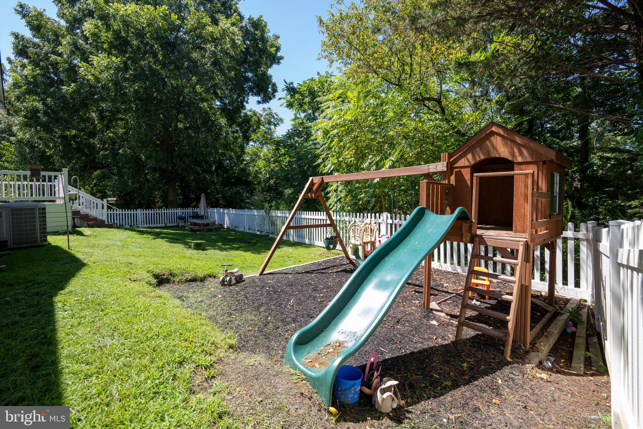 10333 Strawberry Point Delmar, DE 19940 - Photo 11 of 34 BACK YARD