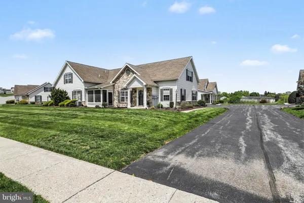 $295,000 | 67 South Alpine Drive, York, PA 17408