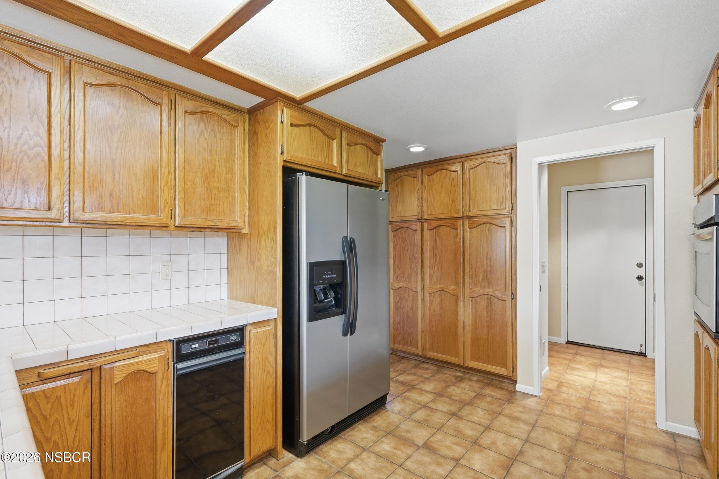 854 Blue Ridge Drive Santa Maria, CA 93455 - Photo 13 of 41 15_854 blue ridge dr-15