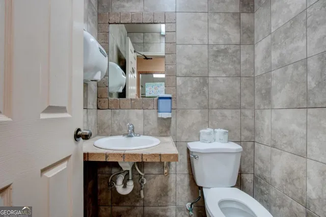 $1,100,000 | 868 County Line Road, Resaca, GA 30735