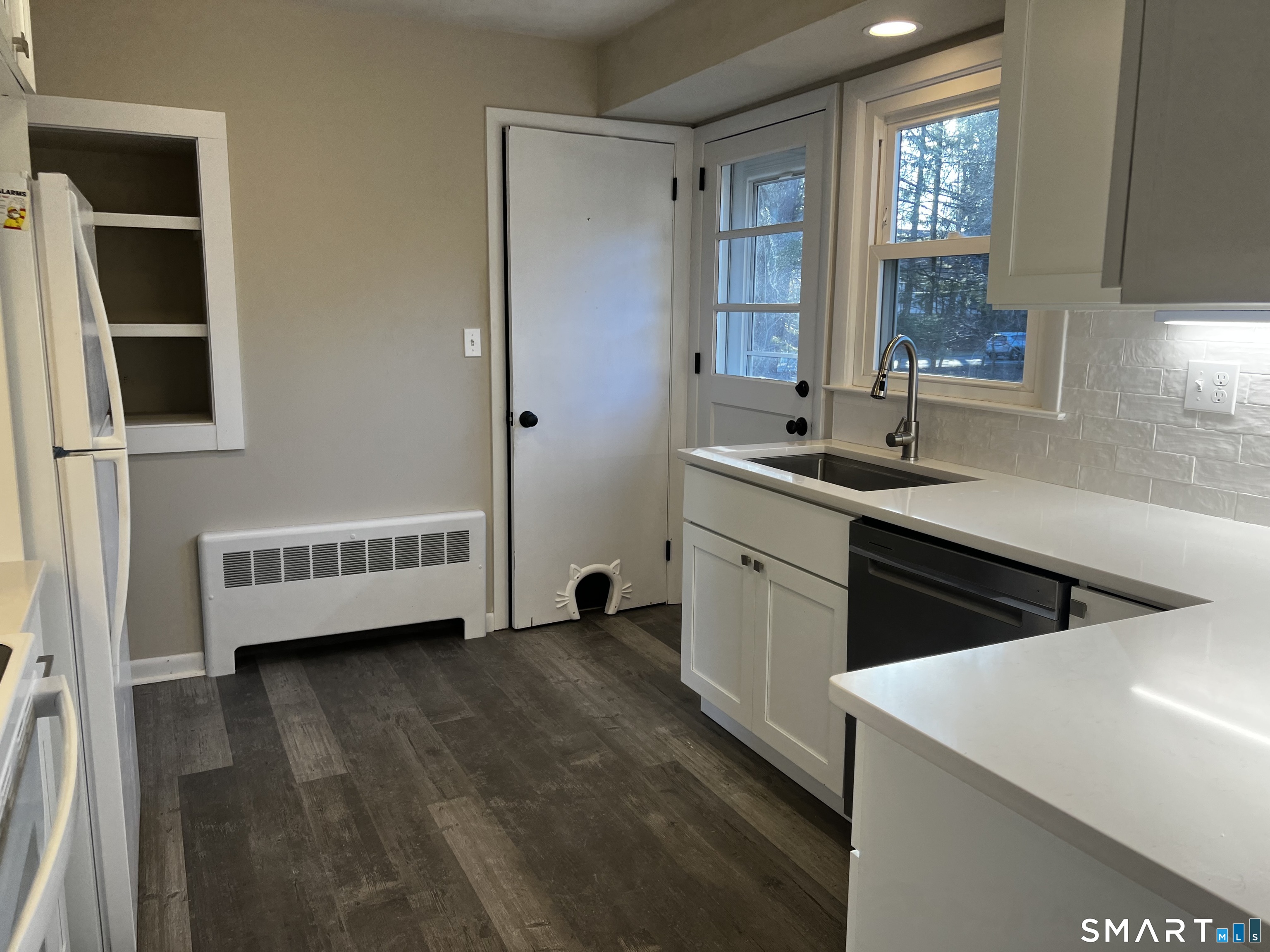 5 Haynes Road Avon, CT 06001 - Photo 2 of 36