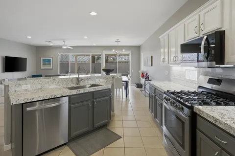 $549,000 | 78775 Stansbury Court, Palm Desert, CA 92211