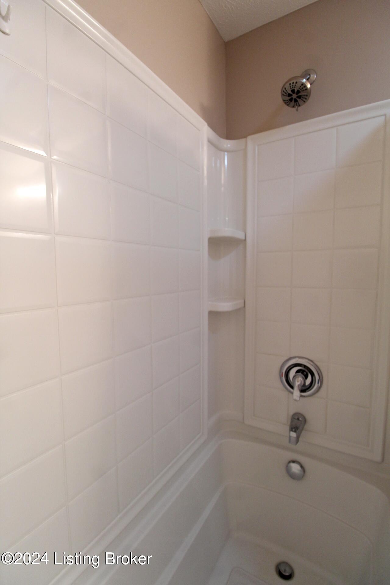 6511 Delton Road Louisville, KY 40258 - Photo 38 of 73 IMG_5837