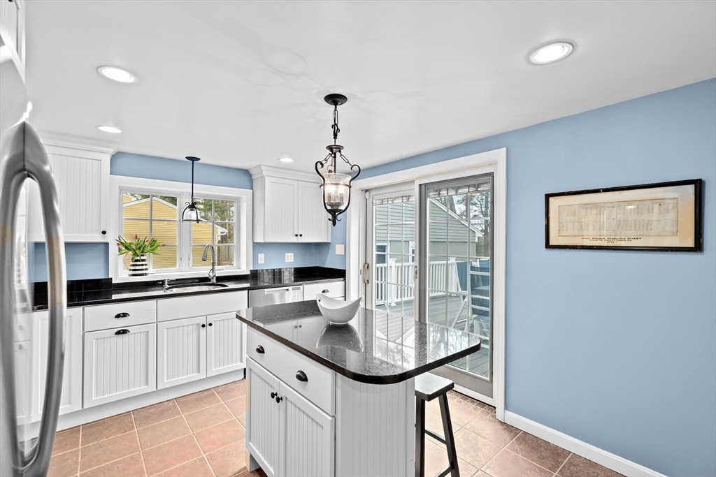 49 Cedarwood Road Scituate, MA 02066 - Photo 6 of 25 Gallery Image 6