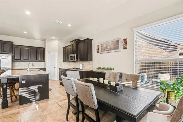 $420,000 | 3721 Cuddy Drive, Denton, TX 76210