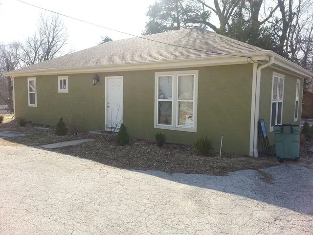 $499,950 | 6601 Leavenworth Road, Kansas City, KS 66104