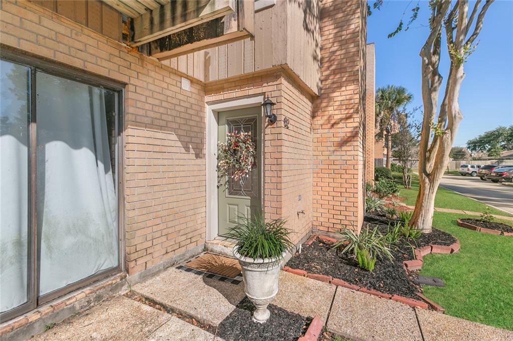 62 Ormond Place Destrehan, LA 70047 - Photo 2 of 20