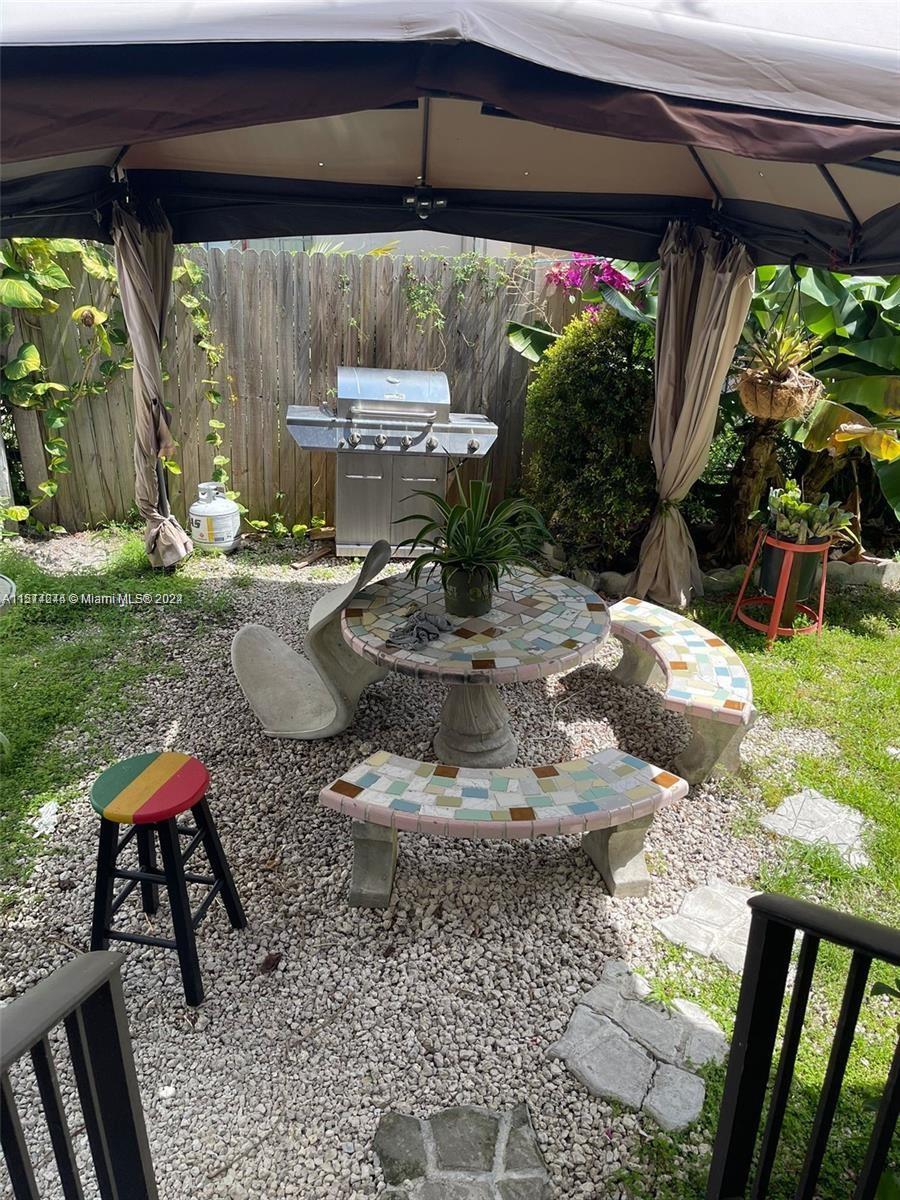 951 Southwest 7th Street Miami, FL 33130 - Photo 6 of 14 Gallery Image 6