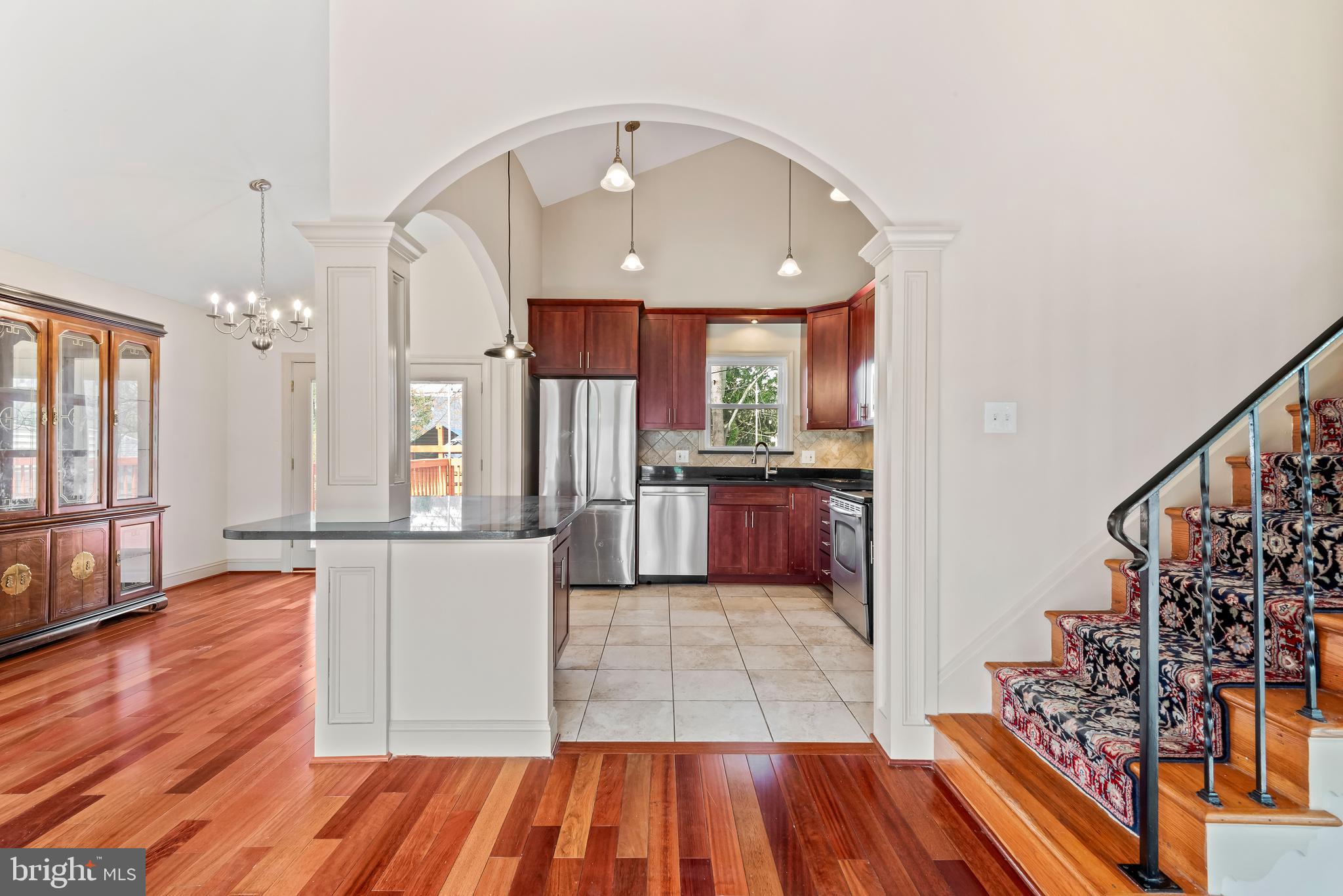 947 Beaverbank Circle Towson, MD 21286 - Photo 11 of 63