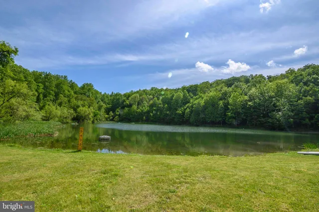$275,000 | 458 Hobbs Knob Road, Front Royal, VA 22630