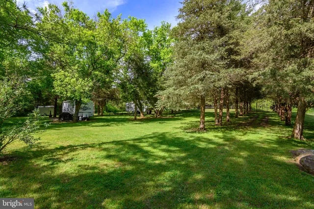 $275,000 | 458 Hobbs Knob Road, Front Royal, VA 22630