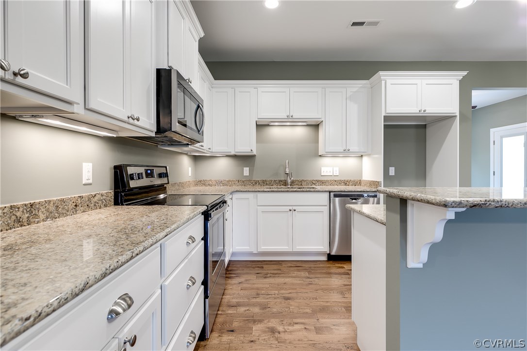2667 Maidens Road Powhatan, VA 23139 - Photo 5 of 24 Gallery Image 5