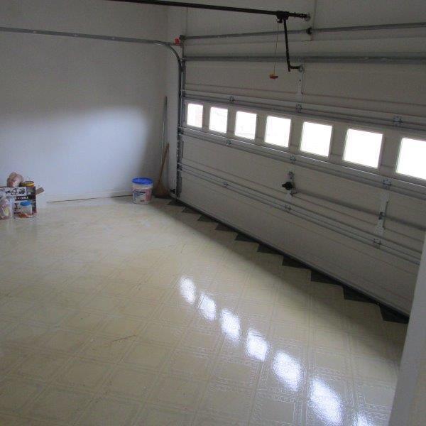 8220 Barrens Road Roanoke, VA 24019 - Photo 22 of 26 Garage